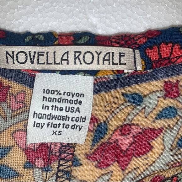 NOVELLA ROYALE SHORTS HOT PANTS XS GREAT COLORS BOHO PRINT! - Picture 3 of 5